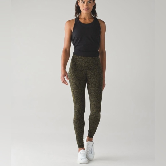 Lululemon Wunder Under Pant (Hi-Rise) Pencil Lace Brave Olive Black Size 4 - Picture 1 of 8